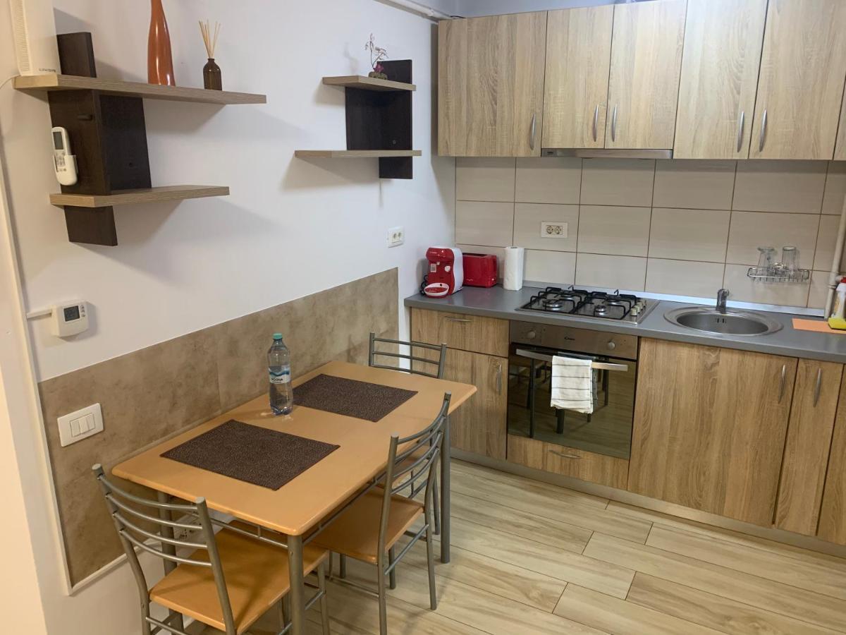 Studio Militari Residence Mr_1 Rosu Экстерьер фото